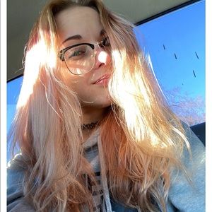 Meet your Posher, Bailey